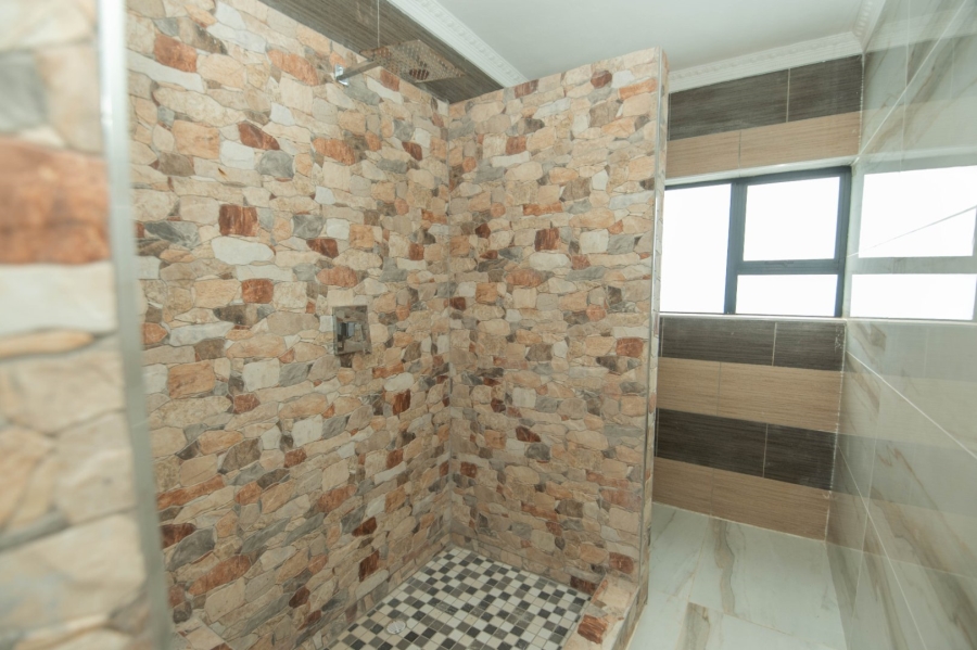 6 Bedroom Property for Sale in Royalston Residential Estate and Wildlife Reserve Eastern Cape